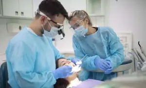 Czy w ciąży można chodzić do dentysty? Bezpieczne porady i zasady