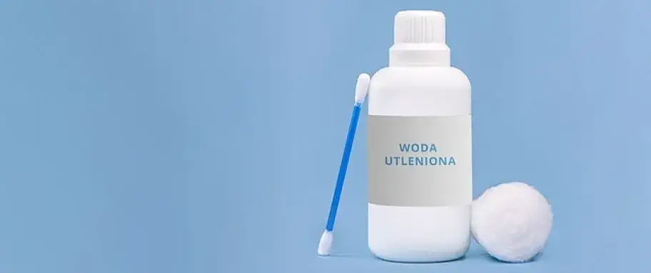 Zdjęcie Czy wodą utlenioną można płukać jamę ustną bez ryzyka dla zdrowia?